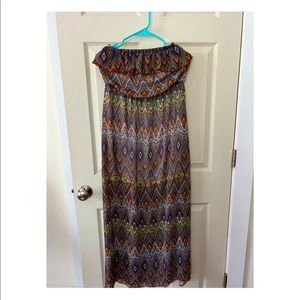 Strapless patterned maxi dress